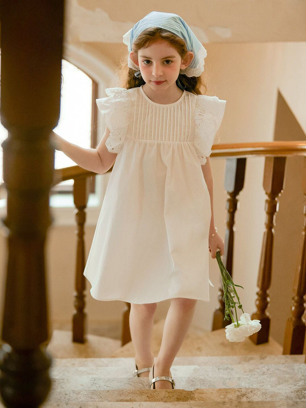 Girl's French Lace Sleeveless Princess Dress
