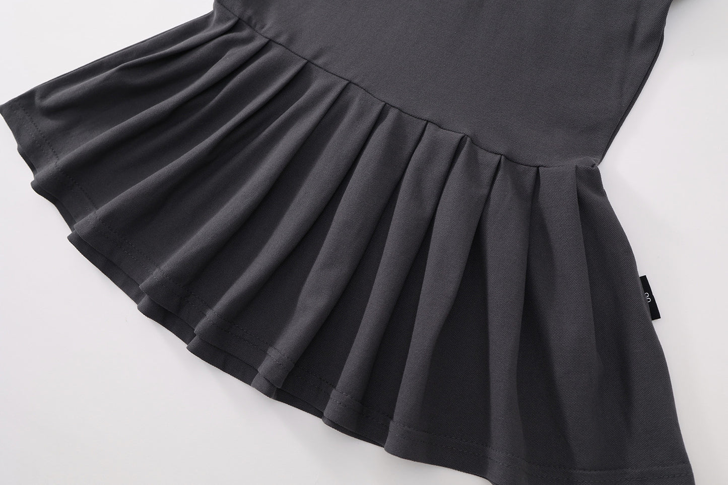 Girls Sleeveless Pleated Dress