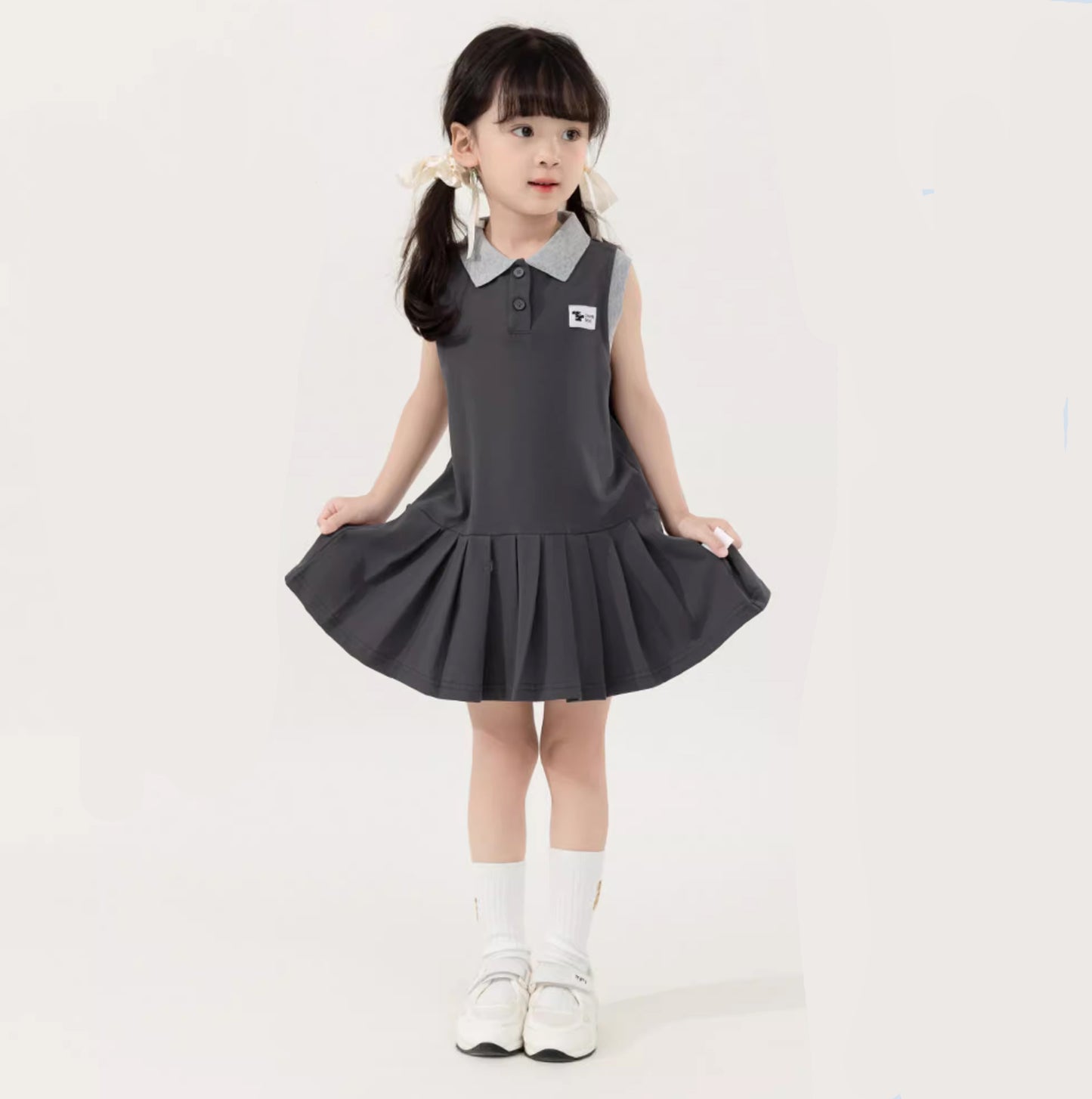 Girls Sleeveless Pleated Dress