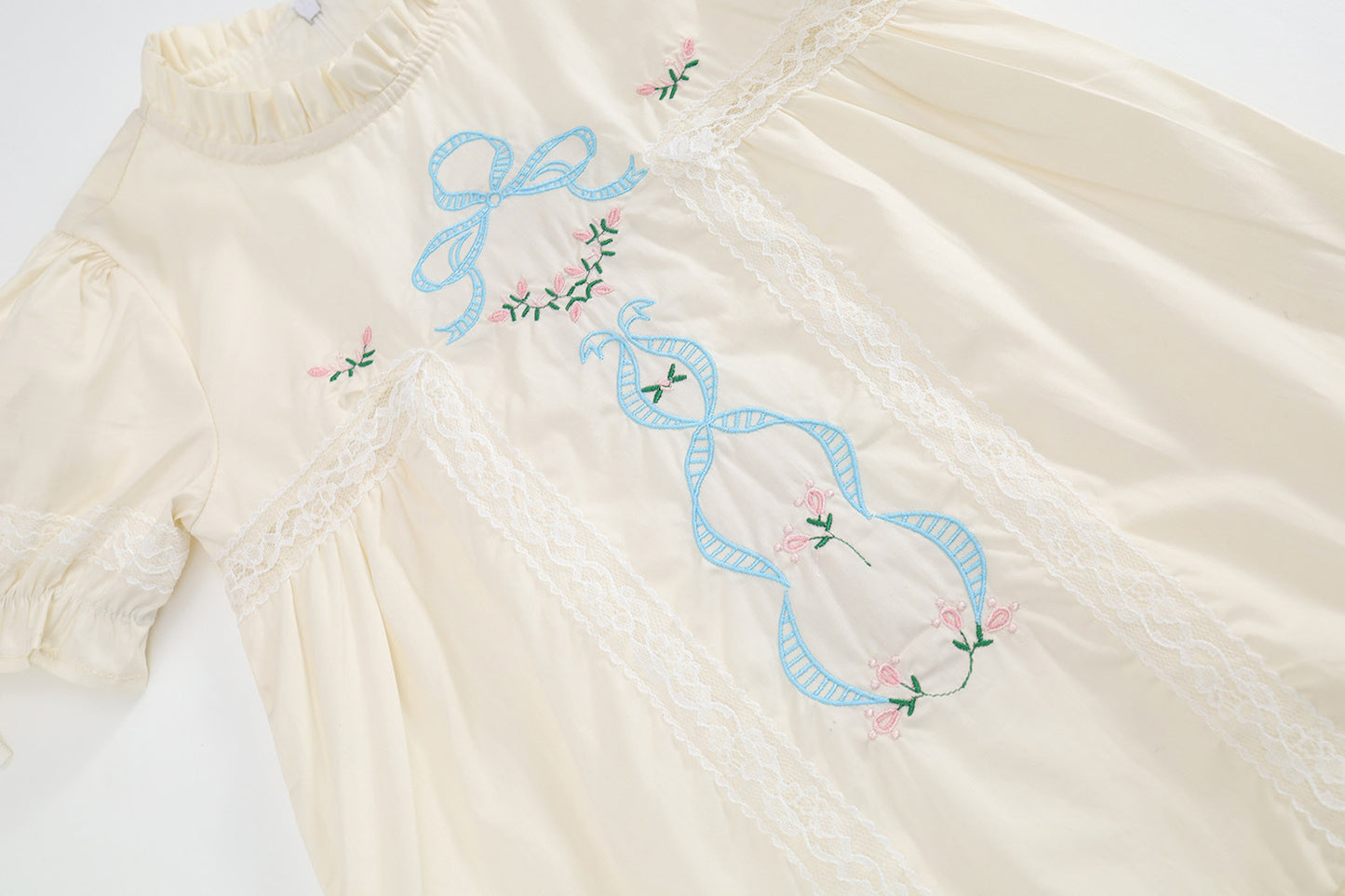 Girls Bow Lace Embroidered Princess Dress